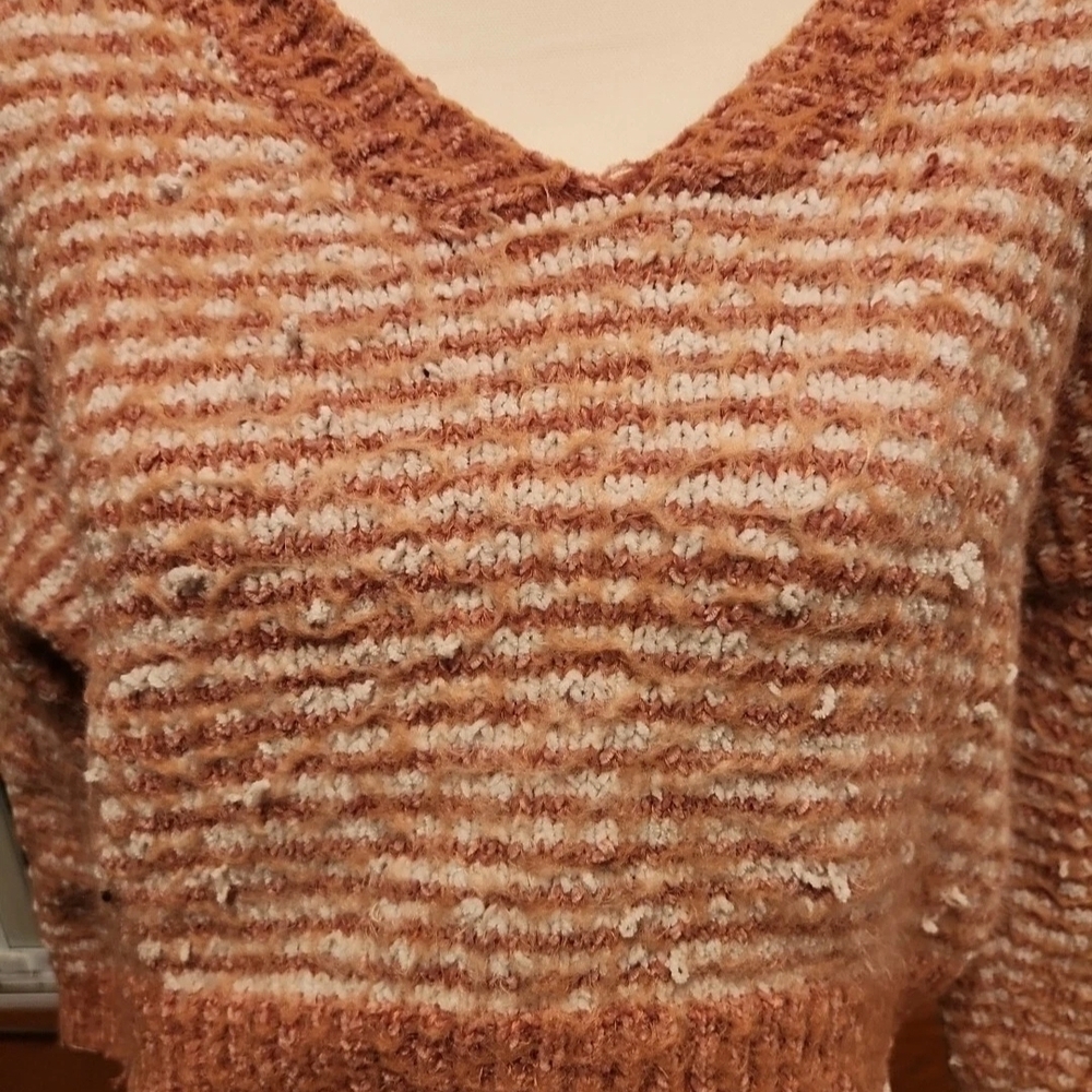 Newberry Kustoms Cropped Sweater Size Small Womens - Picture 2 of 3